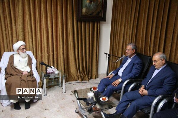 سفر علی ربیعی وزیر کار و امور اجتماعی به قم و دیدار با مراجع عظام تقلید