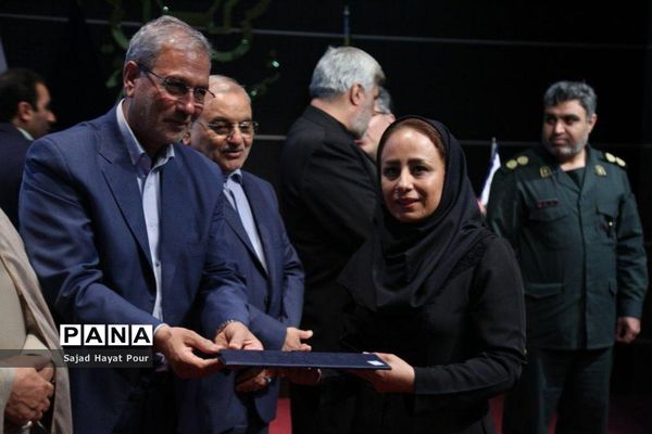 سفر علی ربیعی وزیر کار و امور اجتماعی به قم و دیدار با مراجع عظام تقلید