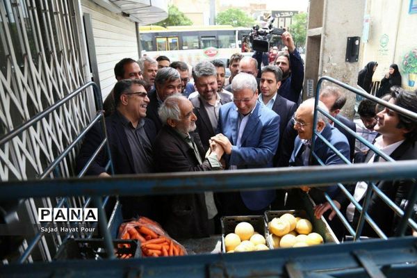 سفر علی ربیعی وزیر کار و امور اجتماعی به قم و دیدار با مراجع عظام تقلید