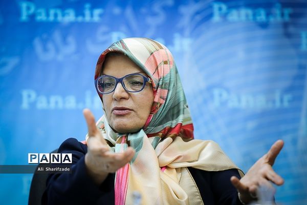 حضور ناهید خداکرمی  عضو شورای شهر تهران در خبرگزاری پانا