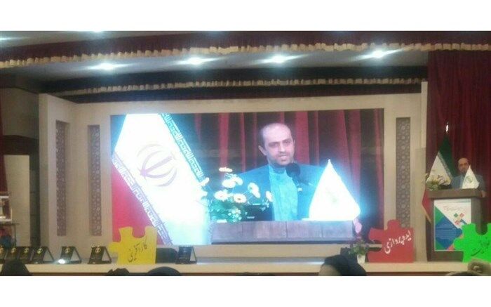 مدیرکل دفتر کاردانش آموزش و پرورش اعلام کرد: راه‌اندازی مرکز رشد کارآفرینی در راستای ایجاد شبکه‌ای از محیط‌های یادگیری