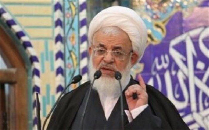 مردم مراقب نفوذ دشمنان از طریق پیام‌رسان‌های خارجی باشند