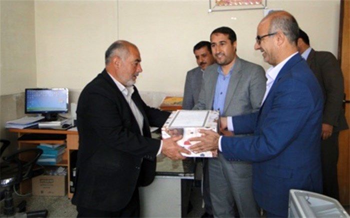 تجلیل از همکاران جانباز آموزش و پرورش شهرستان سمیرم