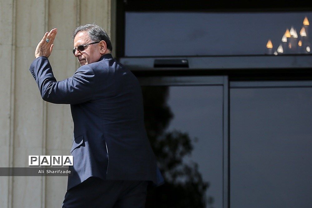 سیف: ۹هزار فقره گشایش اعتباری با دلار ۴۲۰۰ تومانی انجام شد