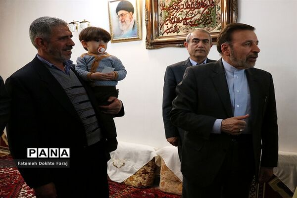 دیدار رئیس دفتر رئیس جمهور با خانواده های شهیدان مدافع حرم و جانبازان سرافراز اسلام و کارگر نمونه سال 96