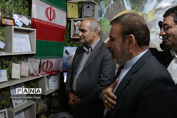 دیدار رئیس دفتر رئیس جمهور با خانواده های شهیدان مدافع حرم و جانبازان سرافراز اسلام و کارگر نمونه سال 96