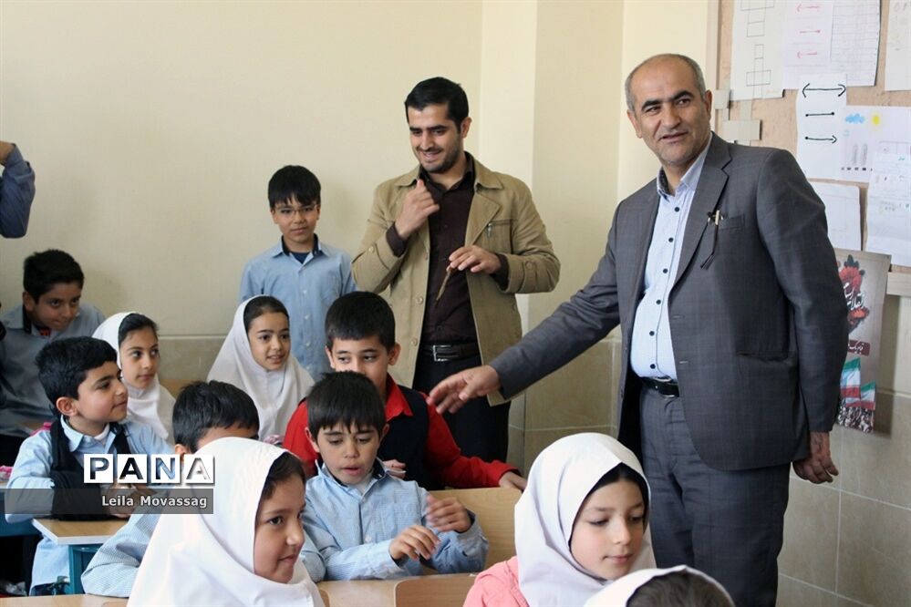 افتتاح مدرسه خیرساز مرحومه حمیده اشکان نژاد در روستای فتح آباد