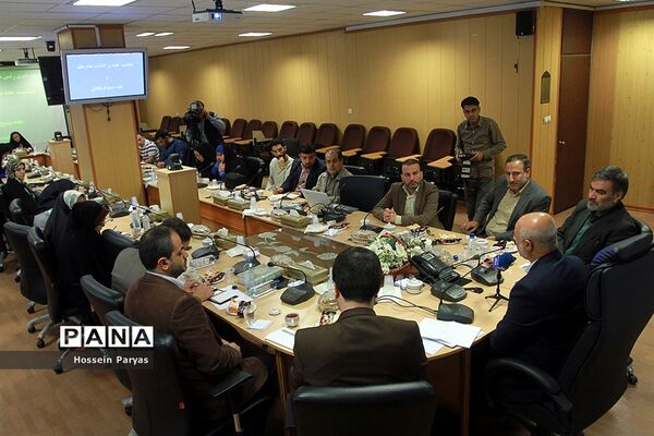 نشست خبری رئیس سازمان بسیج فرهنگیان به مناسبت هفته بزرگداشت مقام معلم و هفته بسیج فرهنگیان