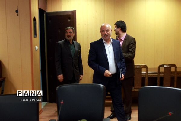 نشست خبری رئیس سازمان بسیج فرهنگیان به مناسبت هفته بزرگداشت مقام معلم و هفته بسیج فرهنگیان