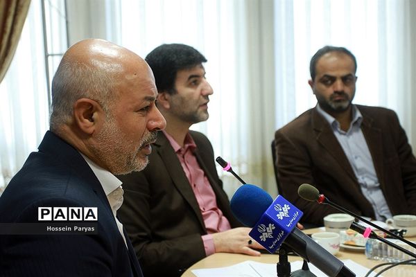 نشست خبری رئیس سازمان بسیج فرهنگیان به مناسبت هفته بزرگداشت مقام معلم و هفته بسیج فرهنگیان