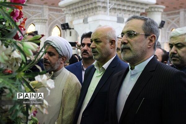 شرکت فرهنگیان چهاردانگه در مراسم تجدید میثاق با آرمان های امام (ره)
