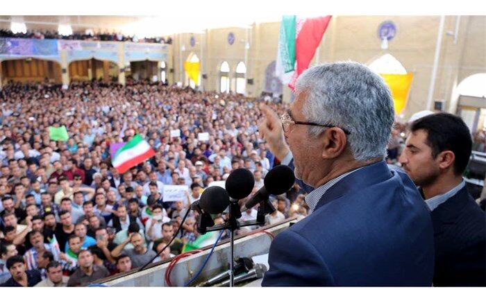 استاندار فارس: خواهان بازگرداندن طرح دوتکه شدن شهرستان کازرون از دولت هستیم