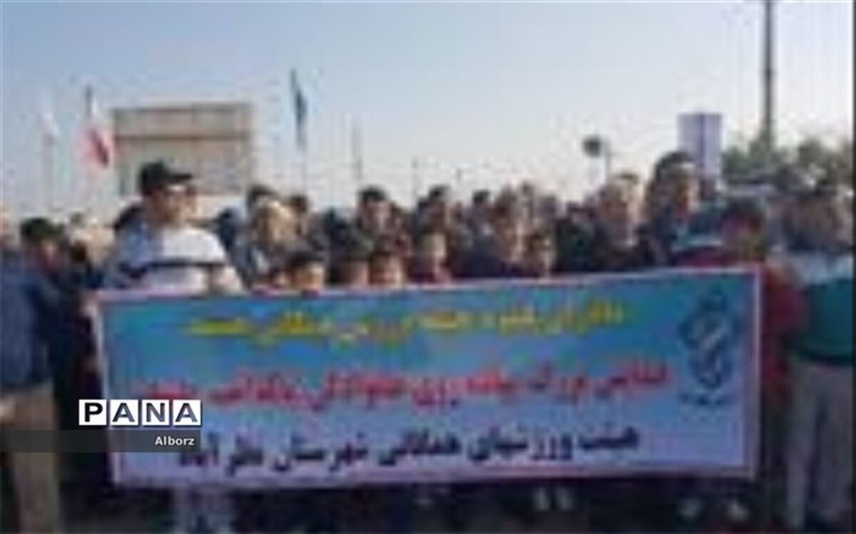 پاک سازی حاشیه تالاب صالحیه شهرستان نظرآباد