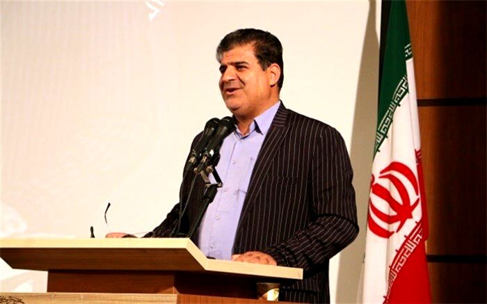 راز ماندگاری و عظمت معلمان درذهن وقلب مردم،  خلوص و صفای باطن آنهامیباشد