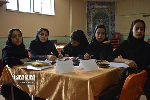 استارت آپی در هنرستان دخترانه گلشن شهریار