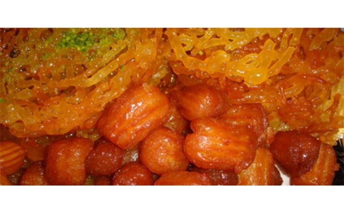 رئیس اتحادیه دارندگان قنادی و شیرینی فروشی تهران :‌ قیمت زولبیا و بامیه برای ماه رمضان 14 هزار تومان تعیین شد
