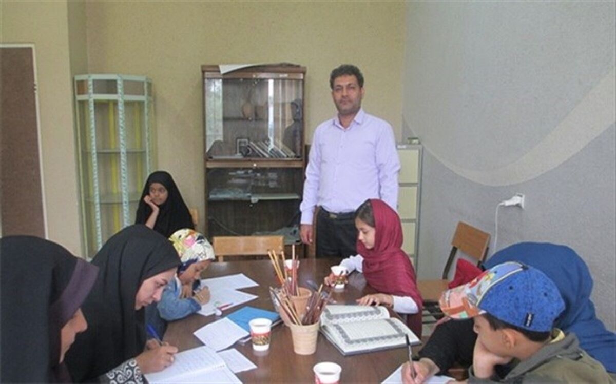 آزمون سراسری خوش نویسی در پاکدشت برگزار شد