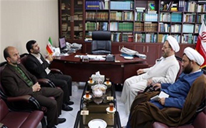 بهترین عبادت خدمت به مردم و محرومین است