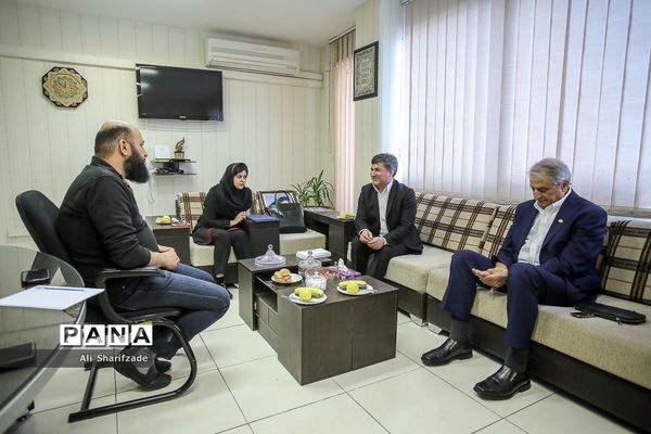 بازدید رئیس مجمع خیرین مدرسه‌ساز شهر تهران از خبرگزاری پانا