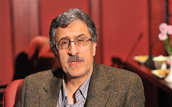 رئیس اتاق بازرگانی تهران :‌ قیمت ارز در بازار موازی حباب دارد