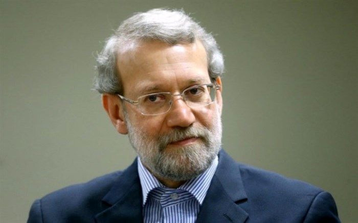 لاریحانی: ترامپ نقش دزدان سرگردنه را پیدا کرده است