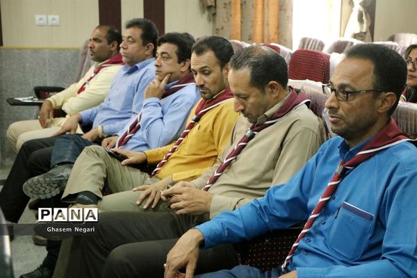 مراسم تجلیل از مربیان پیشتاز مدارس شهرستان رودان