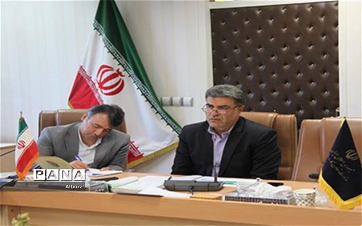 برگزاری نشست تخصصی کارشناسان اداره کل تعاون،کارورفاه اجتماعی استان البرز