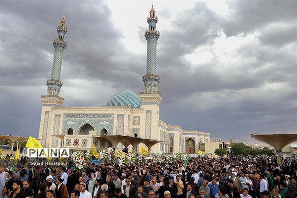 مراسم تشییع پیکرمطهر شهید سالم صفرزاده  مدافع حرم لشکر فاطمیون درقم