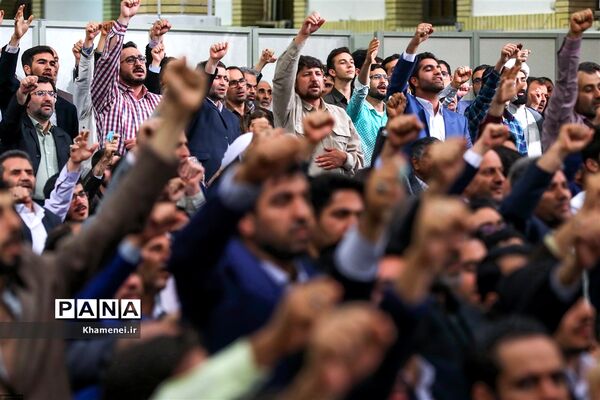 محفل انس با قرآن کریم در حضور رهبر معظم انقلاب