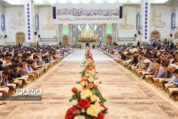ترتیل خوانی در حرم مطهر حضرت معصومه (س)