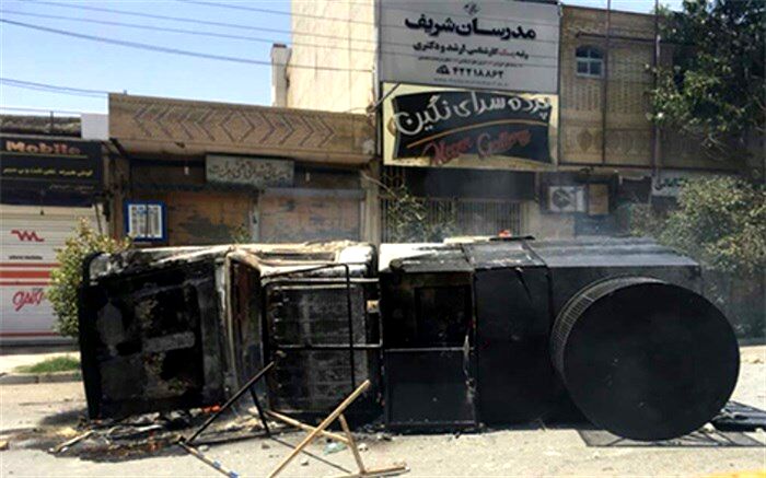 نماینده کازرون: برخی محرک‌های داخلی و خارجی باعث اتفاقات اخیر شدند