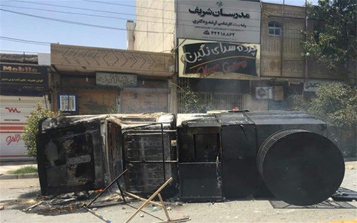 نماینده کازرون: برخی محرک‌های داخلی و خارجی باعث اتفاقات اخیر شدند