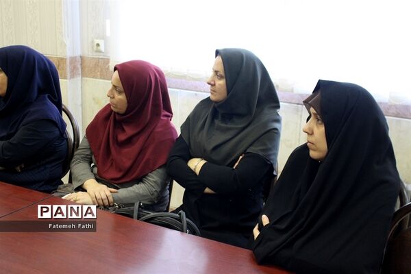 برگزاری کارگاه آموزشی و غربالگری بانوان چهاردانگه