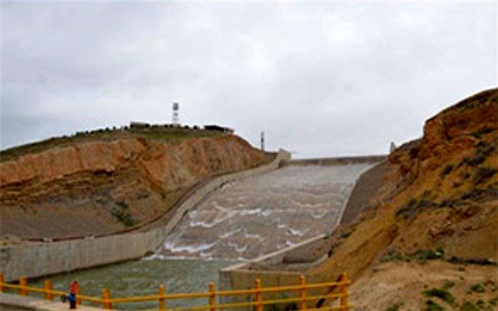 سرریز شدن سد سیلوه پیرانشهر در اثر بارش های اخیر