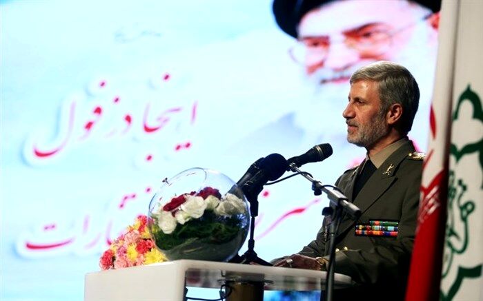 وزیر دفاع: سردمداران آمریکا از گذشته عبرت بگیرند