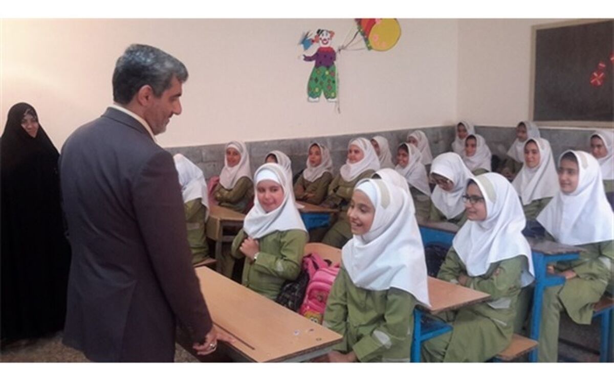 مدیرکل آموزش و پرورش استان قزوین:  جامعه ای که دختران آن  نجیب و پاکدامن باشند هیچگاه دچار آسیب نخواهد شد