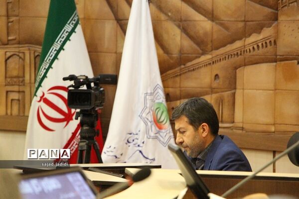 استفاده از پساب در آبیاری فضای سبز یزد