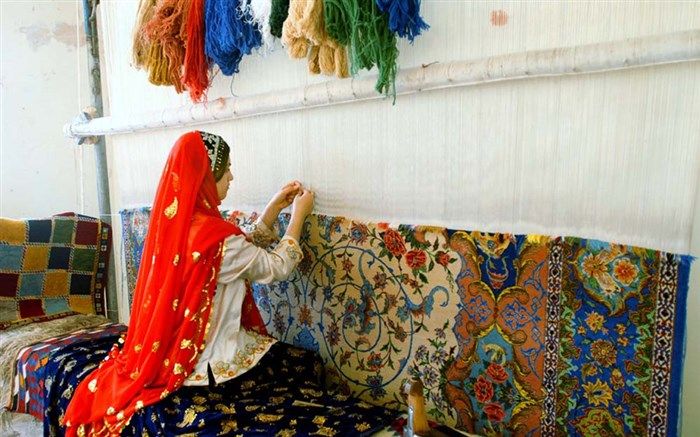 442 قالیباف آذربایجان غربی برای دریافت تسهیلات به بانکها معرفی شدند