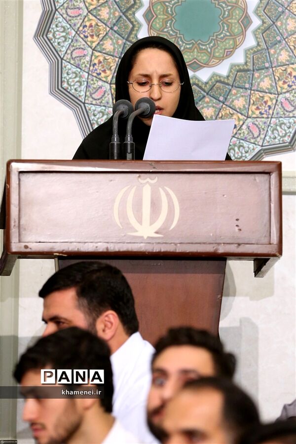 دیدار جمعی از دانشجویان و نمایندگان تشکل‌های دانشجویی با رهبر معظم انقلاب
