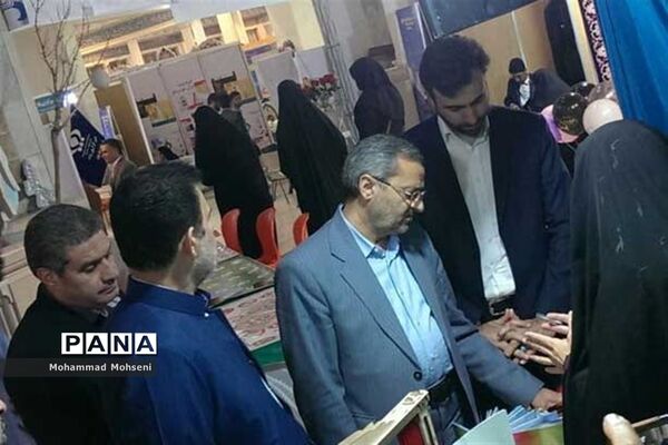 حضورعلیرضا کاظمی معاون پرورشی و فرهنگی وزارت آموزش و پرورش در نمایشگاه قرآن کریم