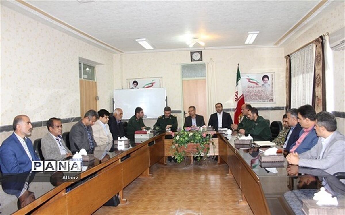 نقش فرهنگیان بسیجی و میزان اثربخشی آنها در تحول دیدگاه دانش آموزان محرز وآشکار است