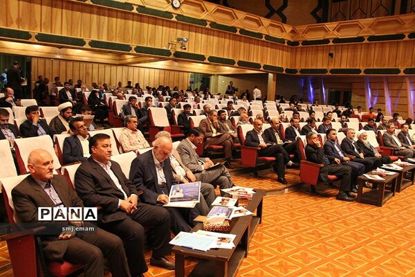 سیزدهمین همایش کمک به آزادی زندانیان غیر عمد در استان یزد