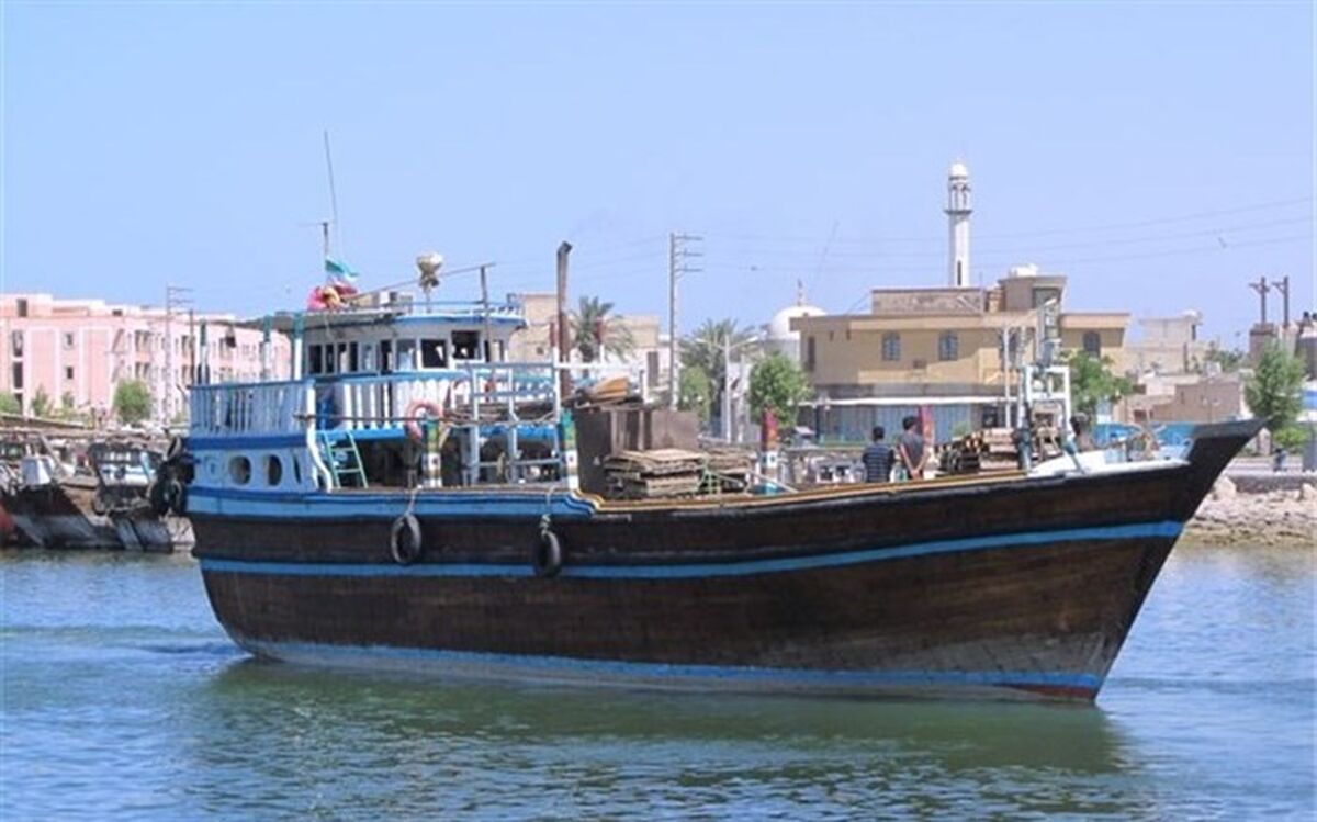 مدیرکل بنادر و دریانوردی استان هرمزگان خبرداد: هرمزگان صادر کننده شناورهای دریایی به کشورهای حاشیه خلیج فارس