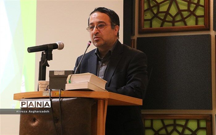 مدیرکل آموزش های فنی و حرفه‌ای  اعلام کرد: جذب 3200 نیروی جدید برای هنرستان‌ها