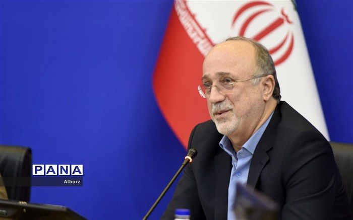 استاندار البرز: صنایع استان البرز از تسهیلات ارزان قیمت بازسازی و نوسازی بهره مند می شوند