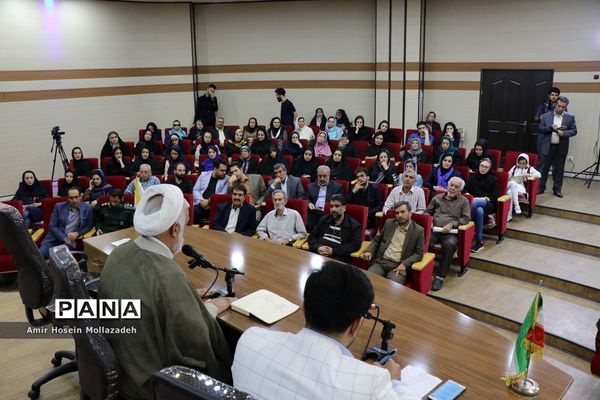 عصر شعر ماه عاشقی