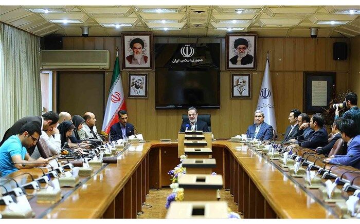 تقدیر از معلم تربیت‌بدنی و داور بازی‌های جام جهانی فوتبال روسیه