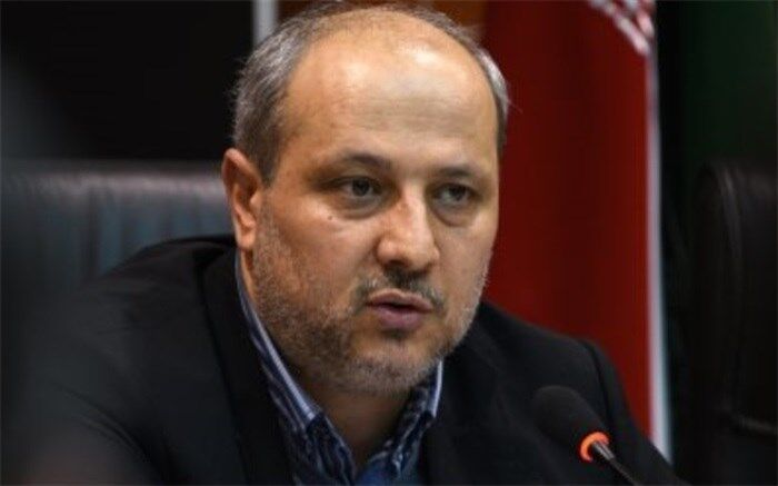 گندمکاران برای ارائه محصول خود به مراکز خرید ، نیاز به معرفی نامه ندارند