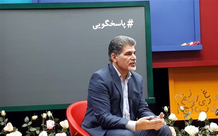 مشاور وزیر آموزش و پرورش: مدارس در زمان ثبت‌نام، حق دریافت مبلغی از اولیا به اجبار ندارند