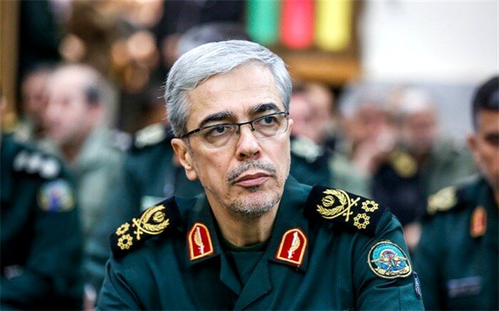 سرلشکر باقری: اجازه نمی‌دهیم مسایل اجتماعی و اقتصادی به مسایل سیاسی و امنیتی تبدیل شود